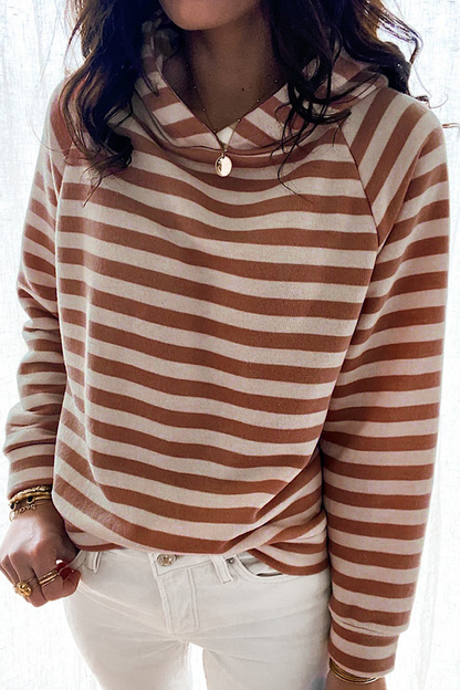 Well Tailored Top with a Graceful Silhouette