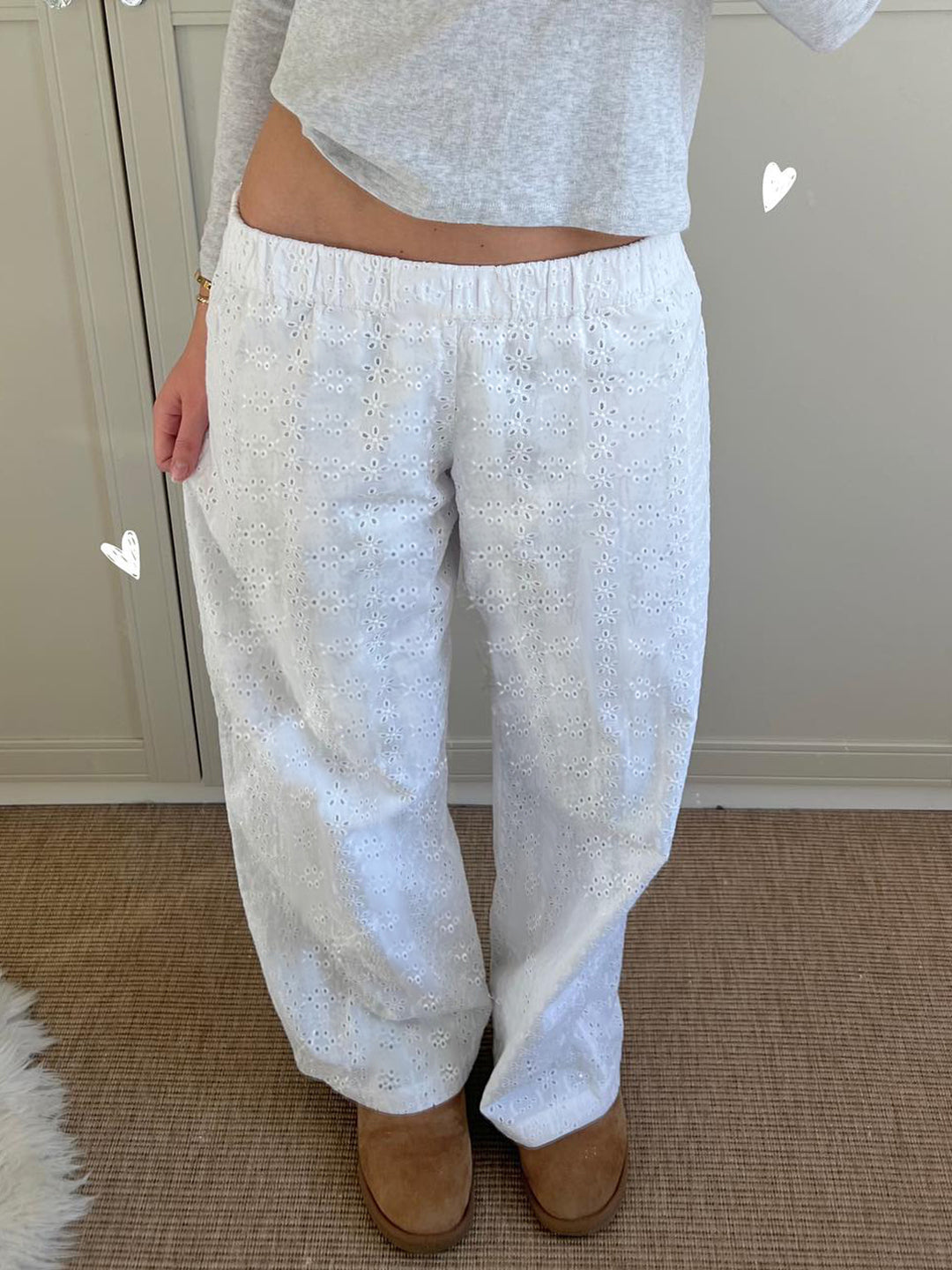 Well Tailored Pants with a Graceful Silhouette
