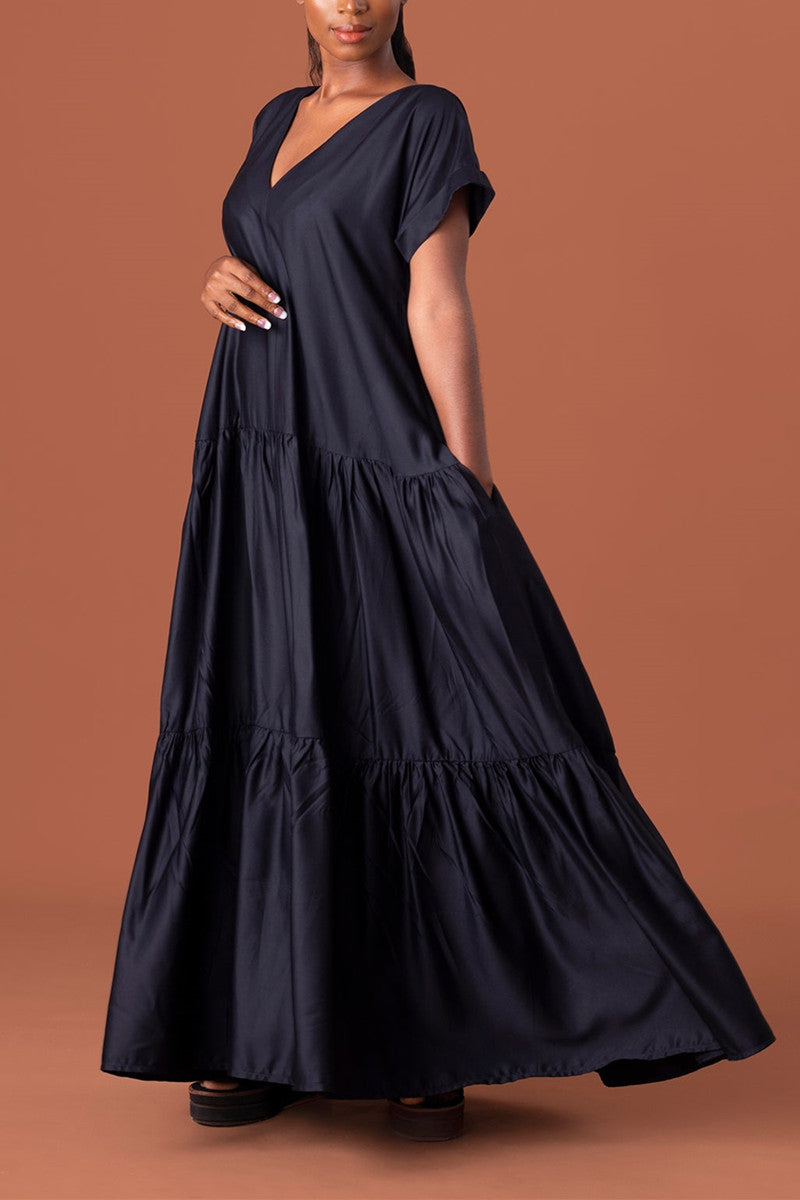 Effortlessly Elegant Dress with a Timeless Design