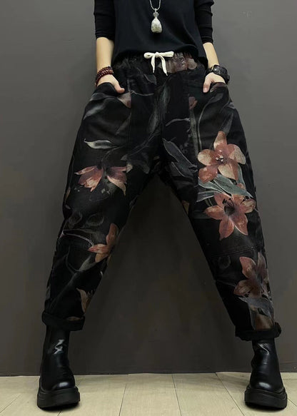 Effortlessly Elegant Pants with a Timeless Design