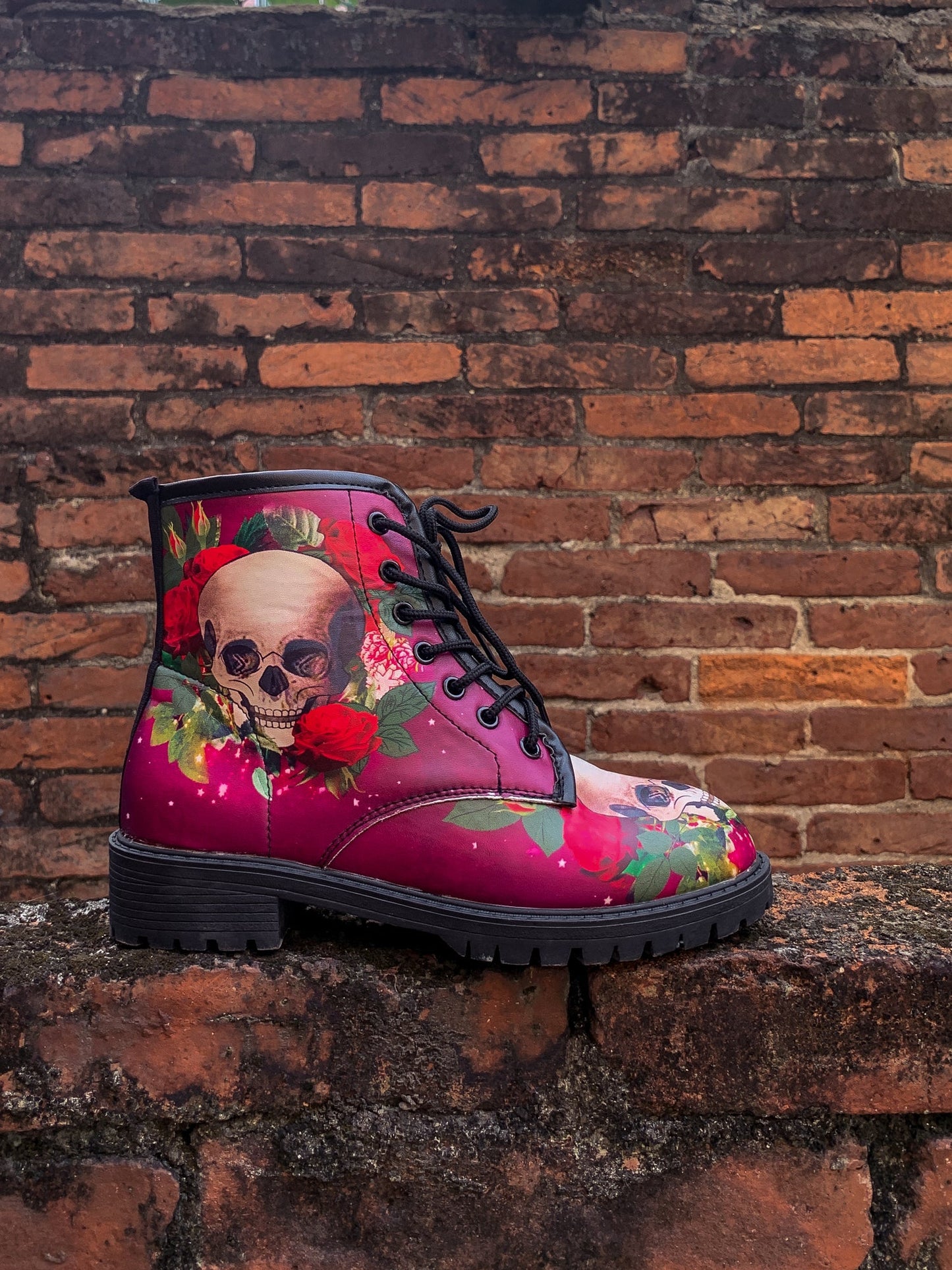 Beautifully Finished Boots in a Timeless Design