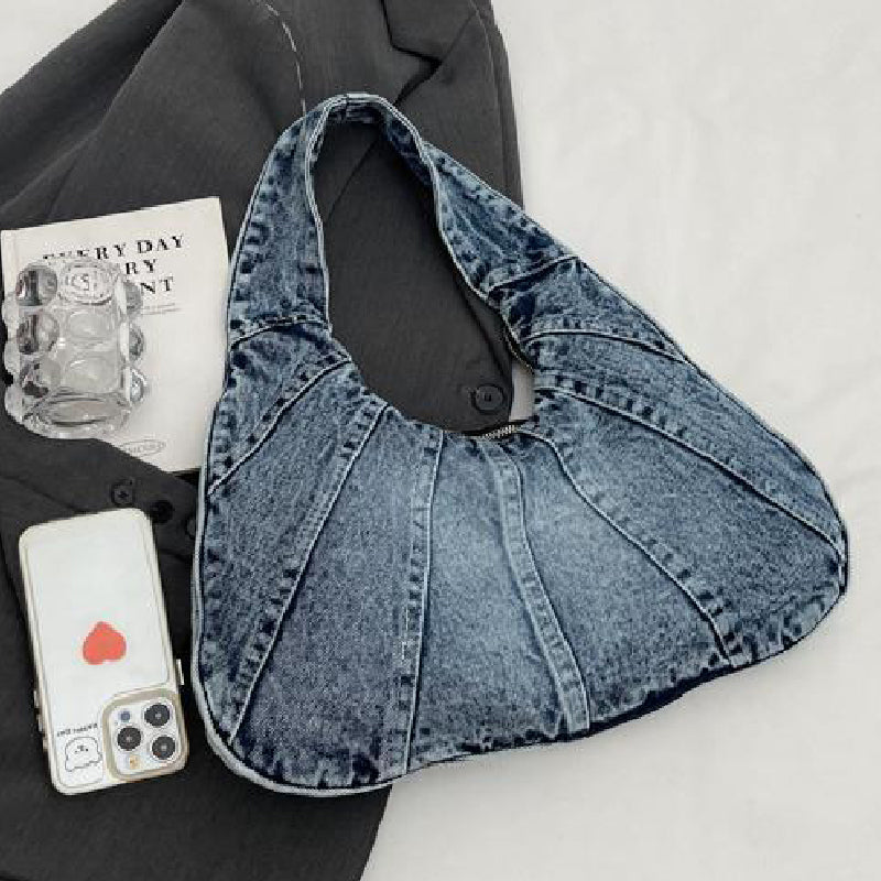 Well Tailored Bag with a Graceful Silhouette