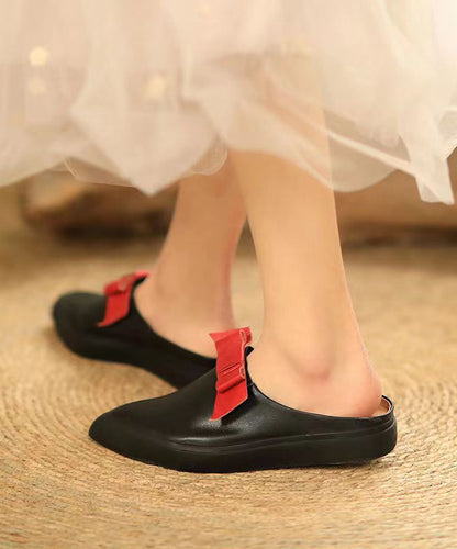 Well Tailored Sandals with a Graceful Silhouette