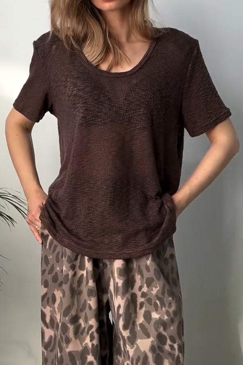 A Vintage Style Top with Delicate Timeless Details