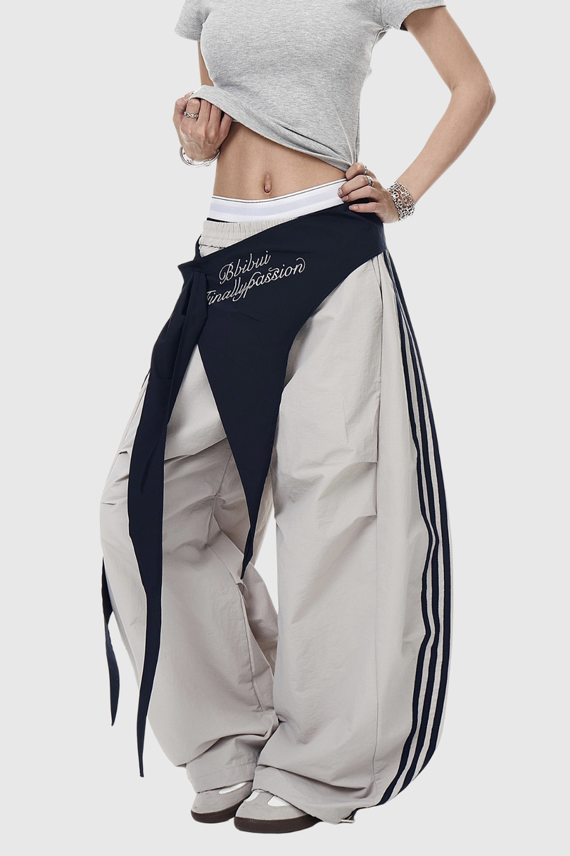 Effortlessly Elegant Pants with a Timeless Design