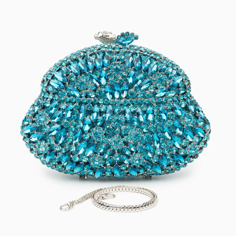 Gracefully Styled Bag for Any Occasion