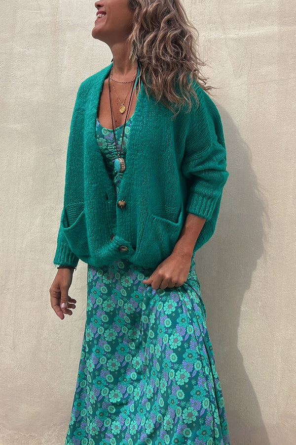 Beautifully Finished Cardigan in a Timeless Design