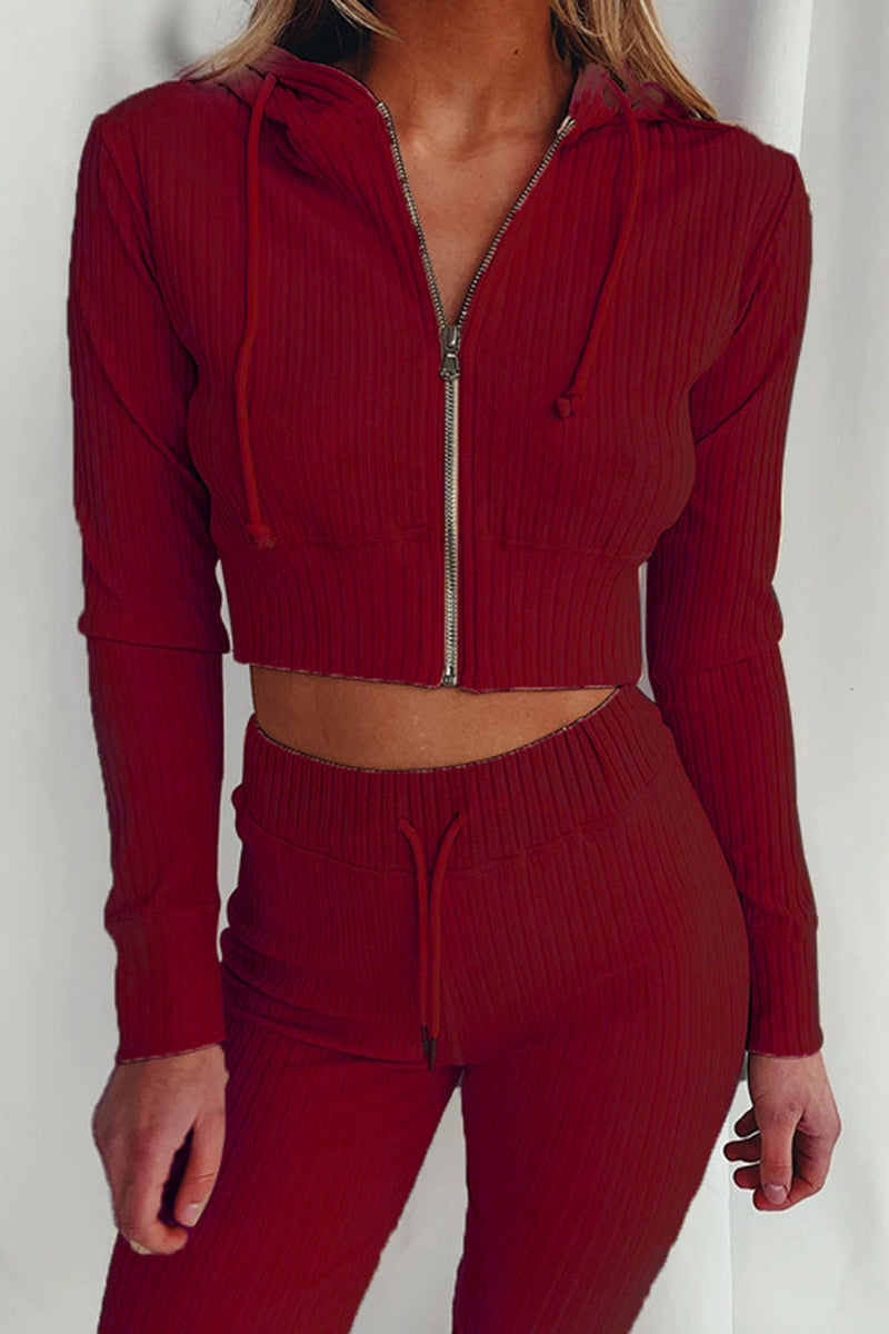 Well Tailored Pants with a Graceful Silhouette