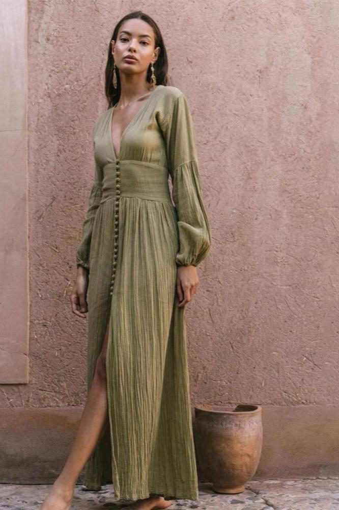 Polished Dress with an Effortless Classic Look