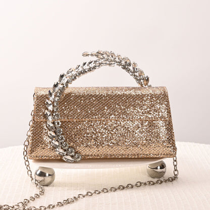 Classic Vintage Bag with a Flattering Fit