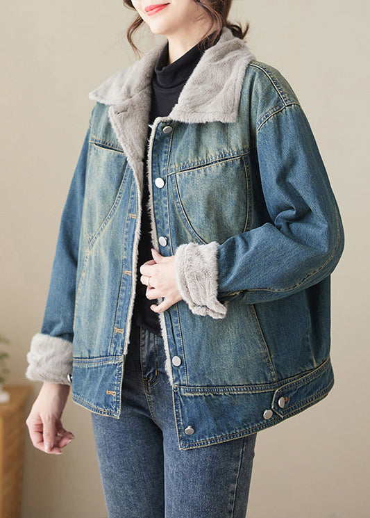 Classic Vintage & Enduringly Stylish Coat