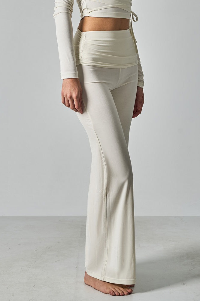 Sophisticated Pants with a Clean Classic Look