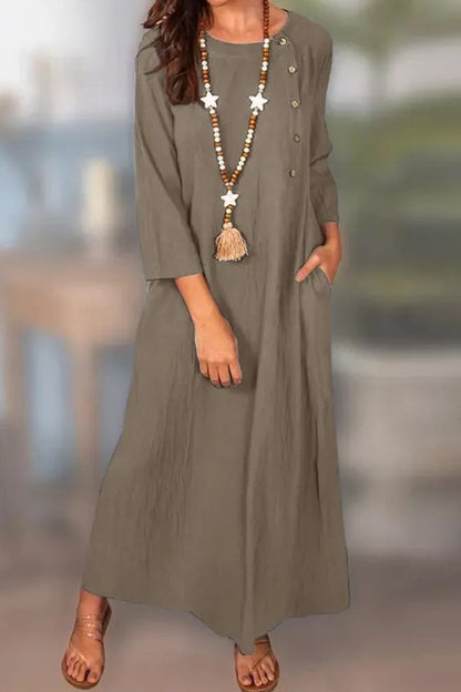 Sophisticated Dress with a Clean Classic Look