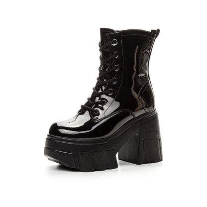 Elegantly Styled Boots for Everyday Wear