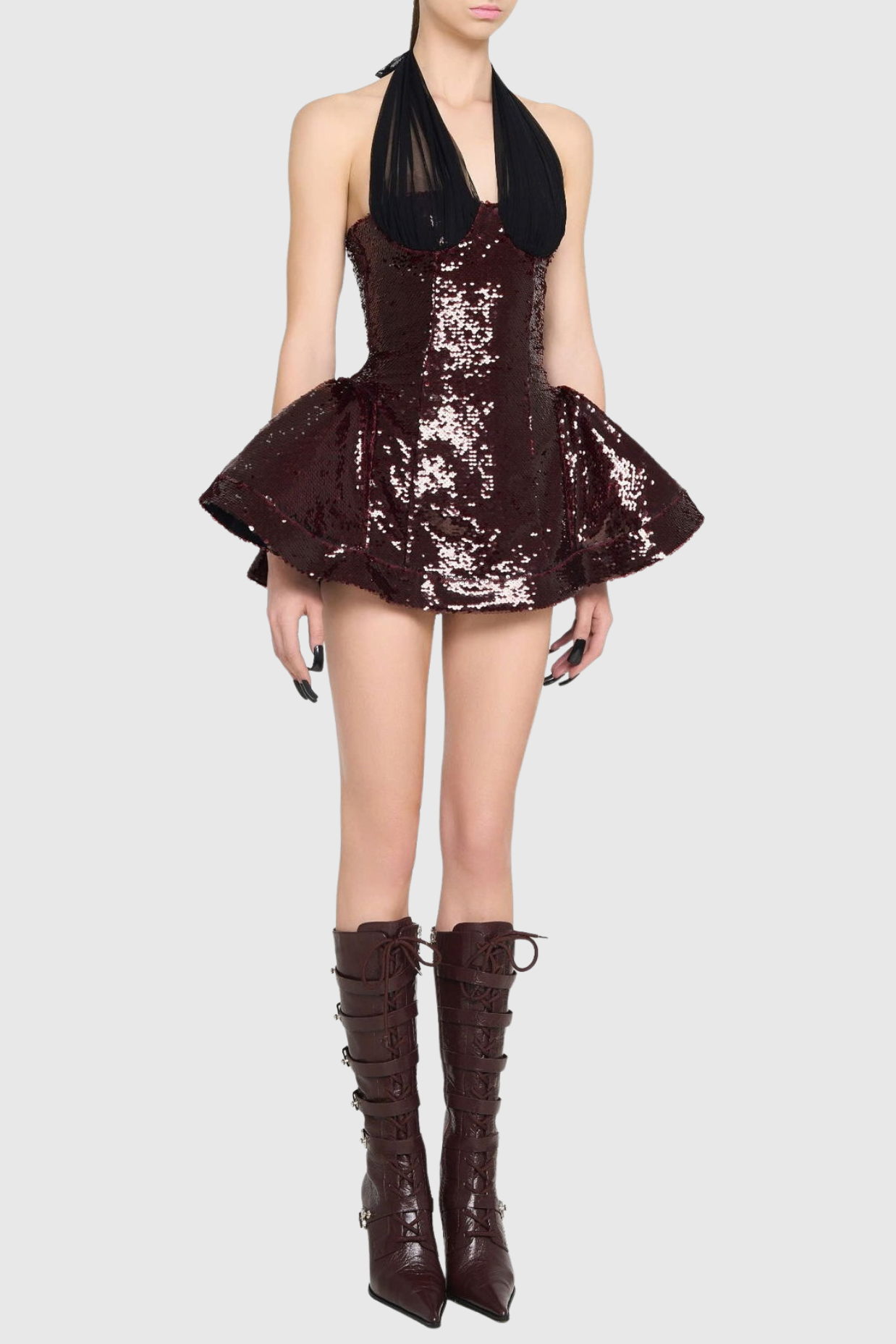 Beautifully Finished Dress in a Timeless Design