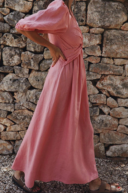 Effortlessly Elegant Dress with a Timeless Design