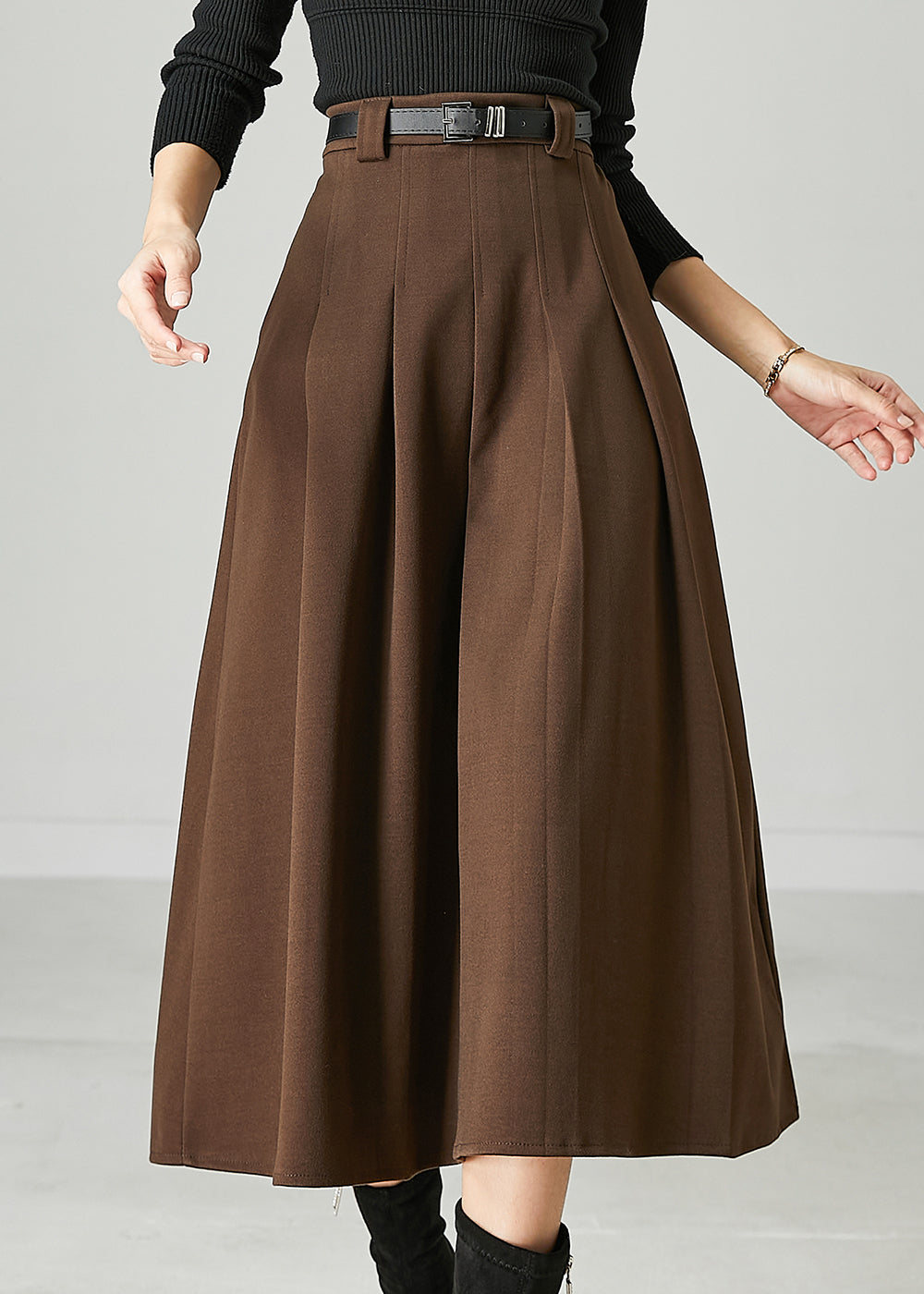 Gracefully Styled Garment for Any Occasion