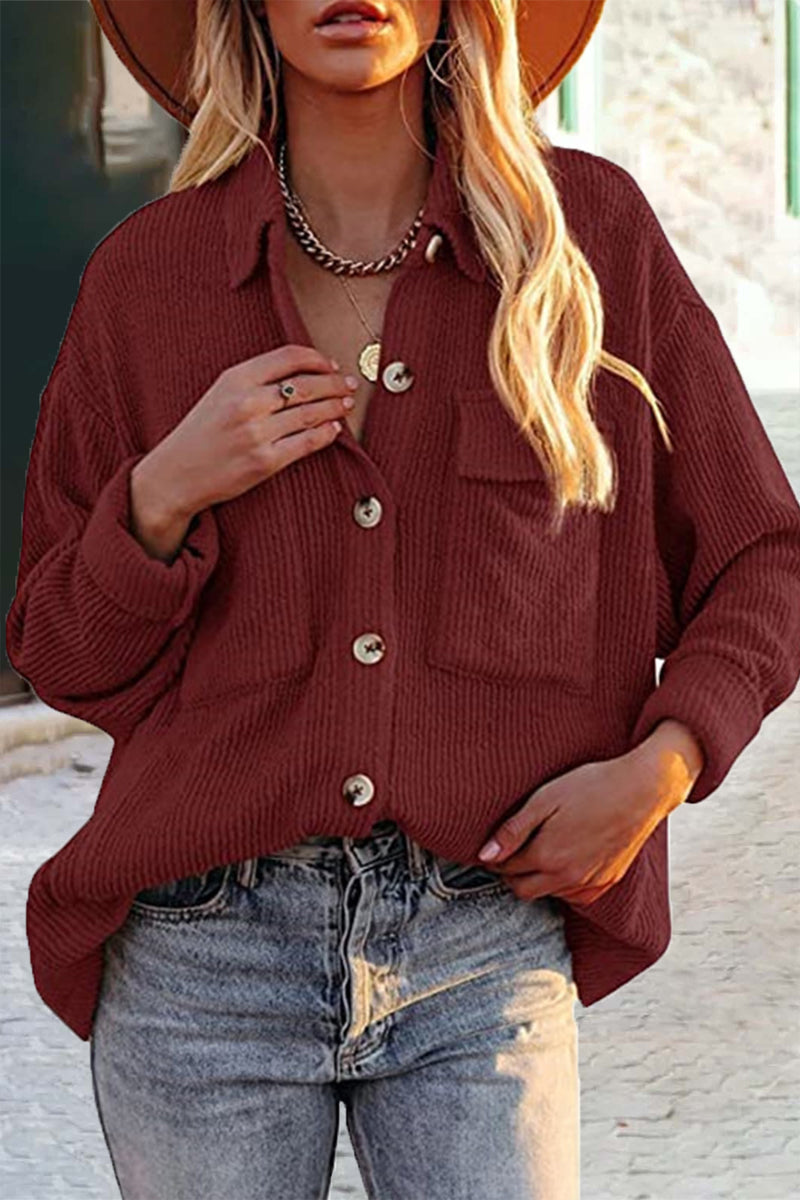 Sophisticated Blouse with a Clean Classic Look