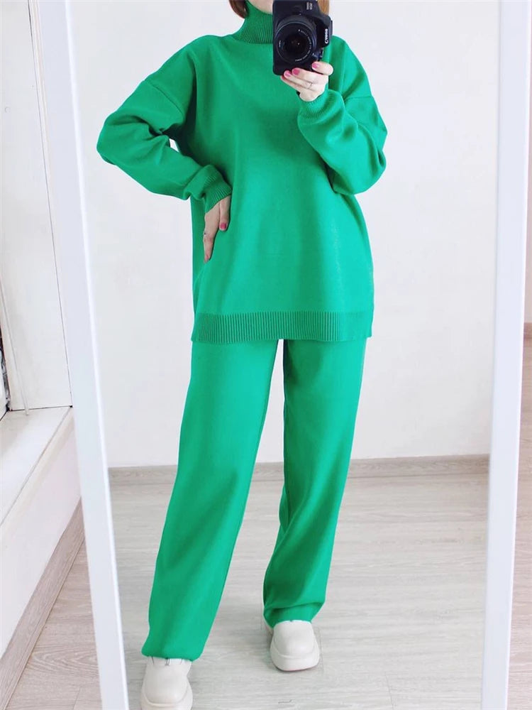 Effortlessly Elegant Garment with a Timeless Design