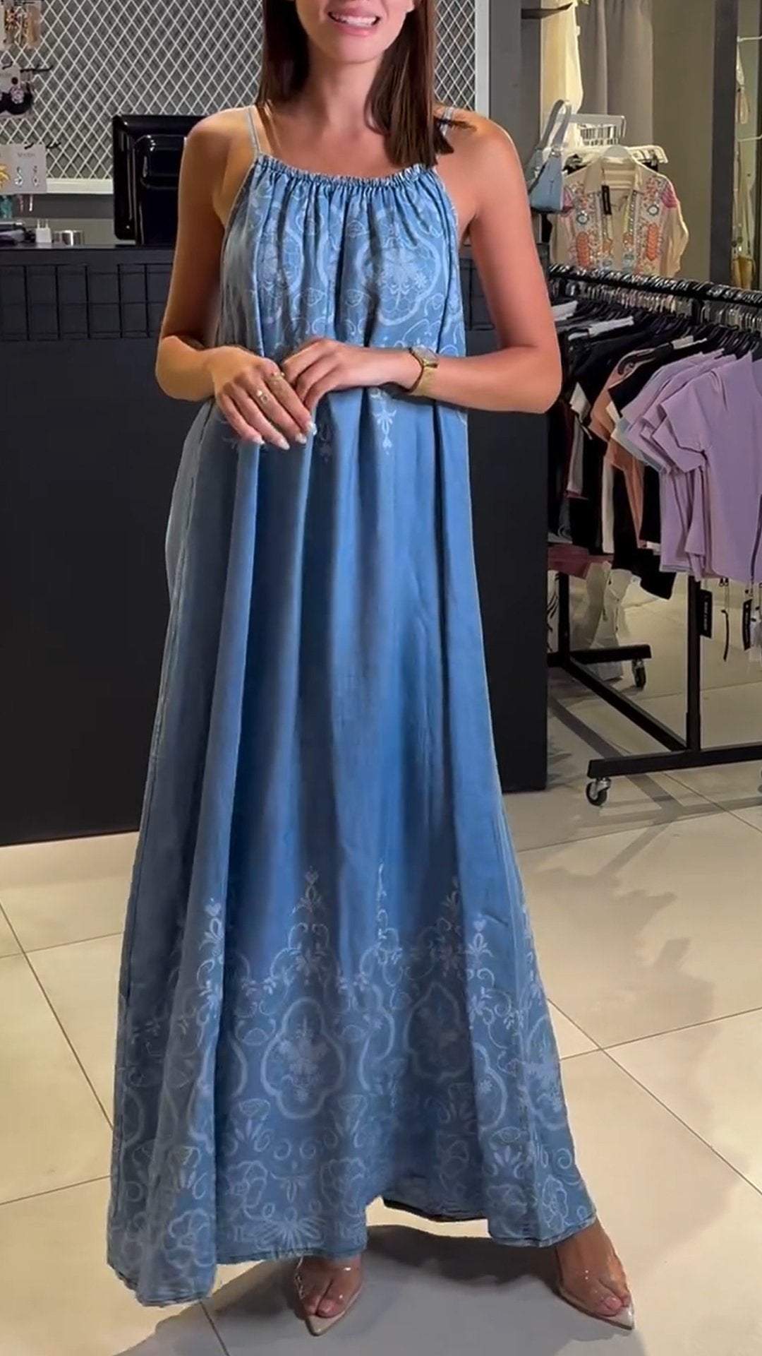 Sophisticated Dress with a Clean Classic Look