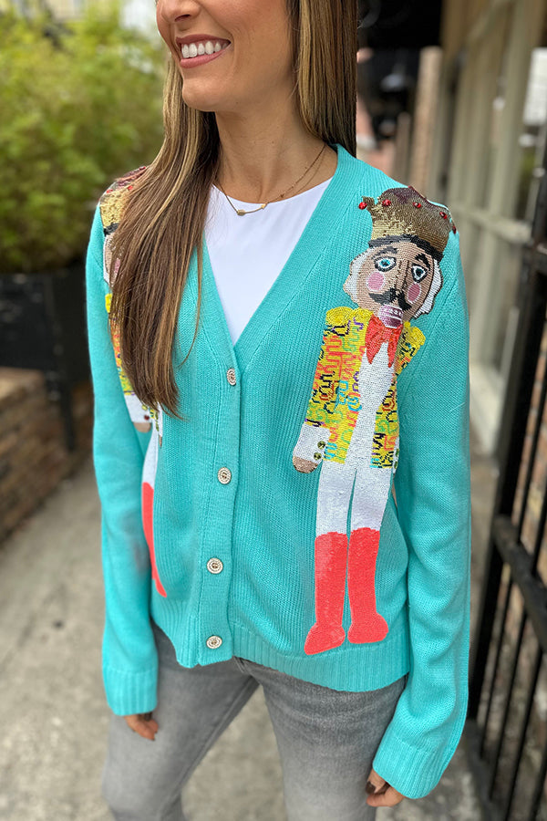 Effortlessly Elegant Cardigan with a Timeless Design