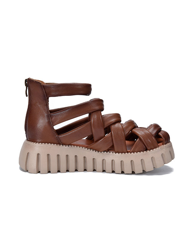 Effortlessly Elegant Sandals with a Timeless Design