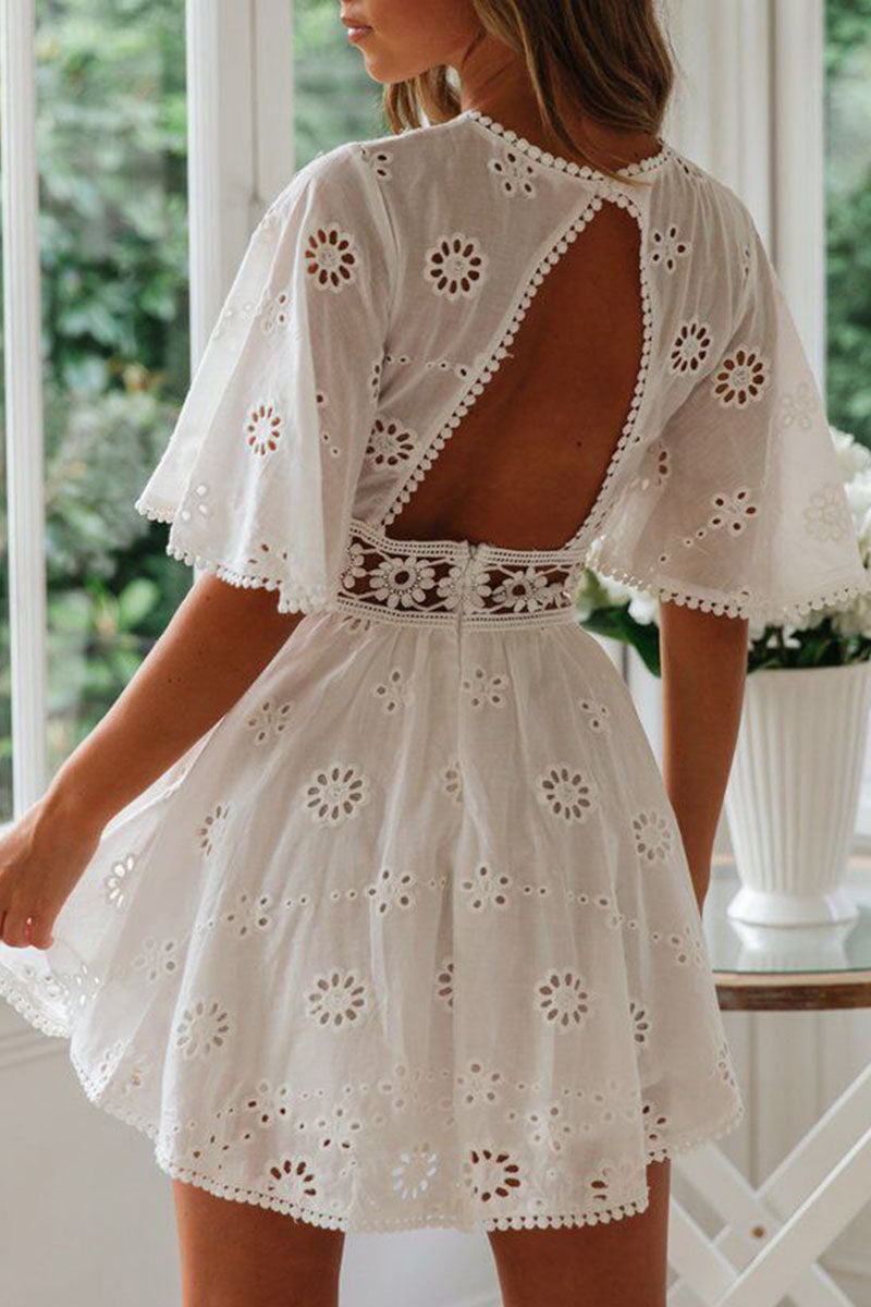 Well Tailored Dress with a Graceful Silhouette