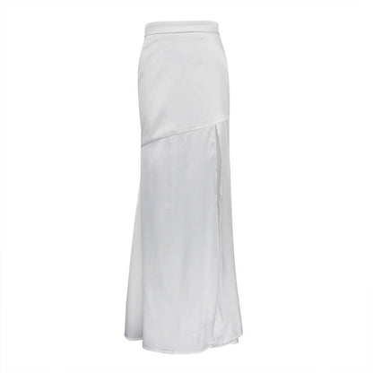 Effortlessly Elegant Garment with a Timeless Design