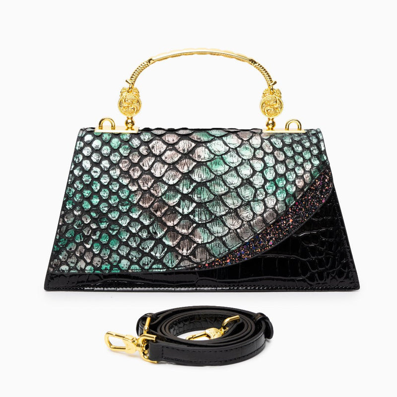 Beautifully Crafted Bag in a Classic Style