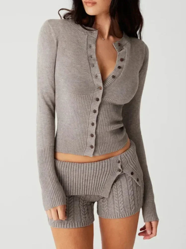 Beautifully Finished Top in a Timeless Design