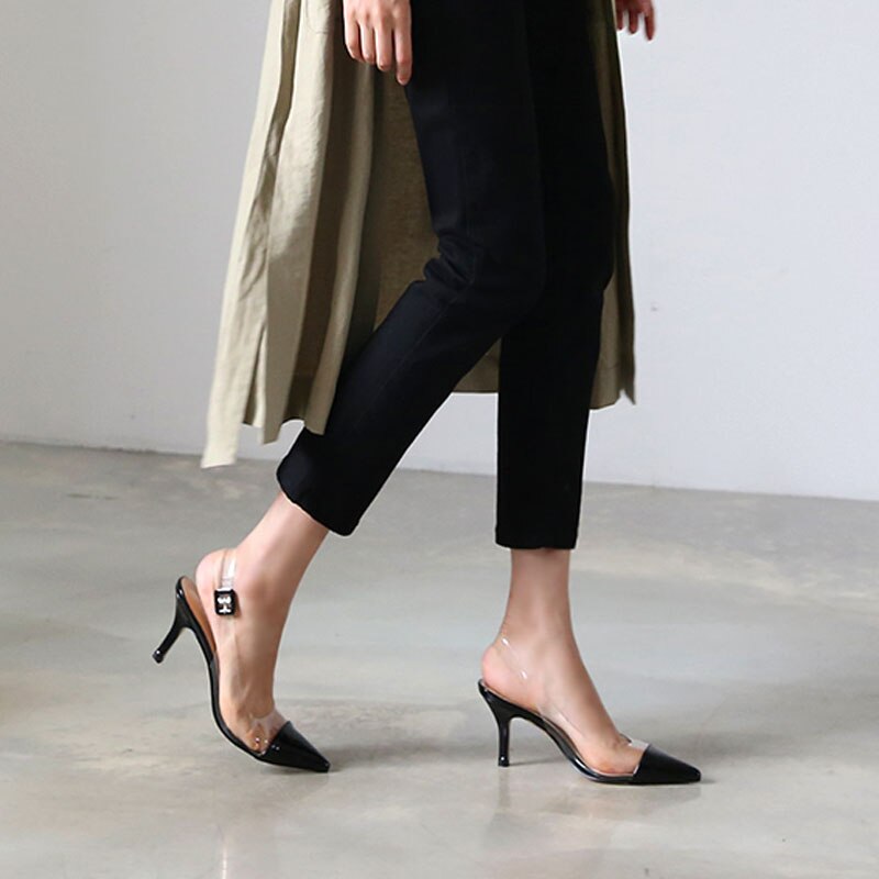 A Vintage Style Heels with Delicate Timeless Details