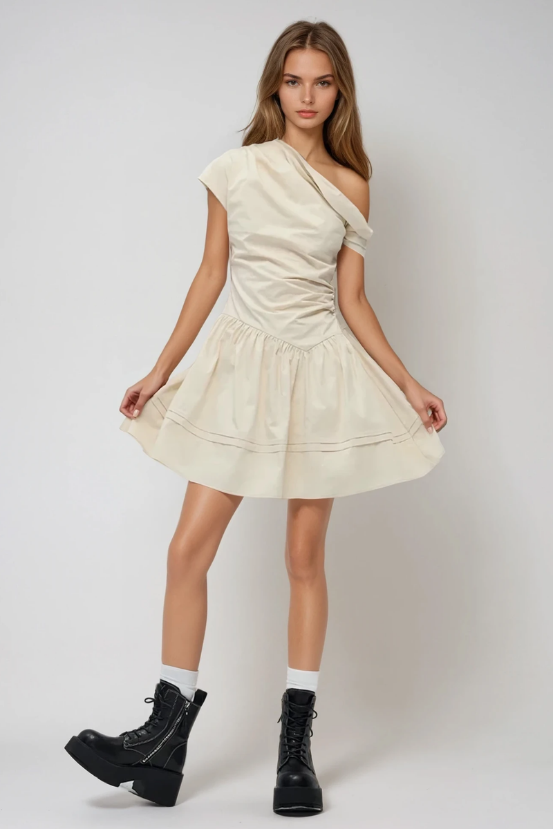 Polished Dress with an Effortless Classic Look