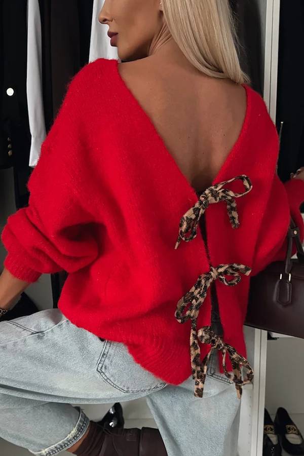 Beautifully Finished Sweater in a Timeless Design