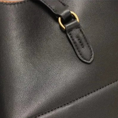 Beautifully Crafted Bag in a Classic Style