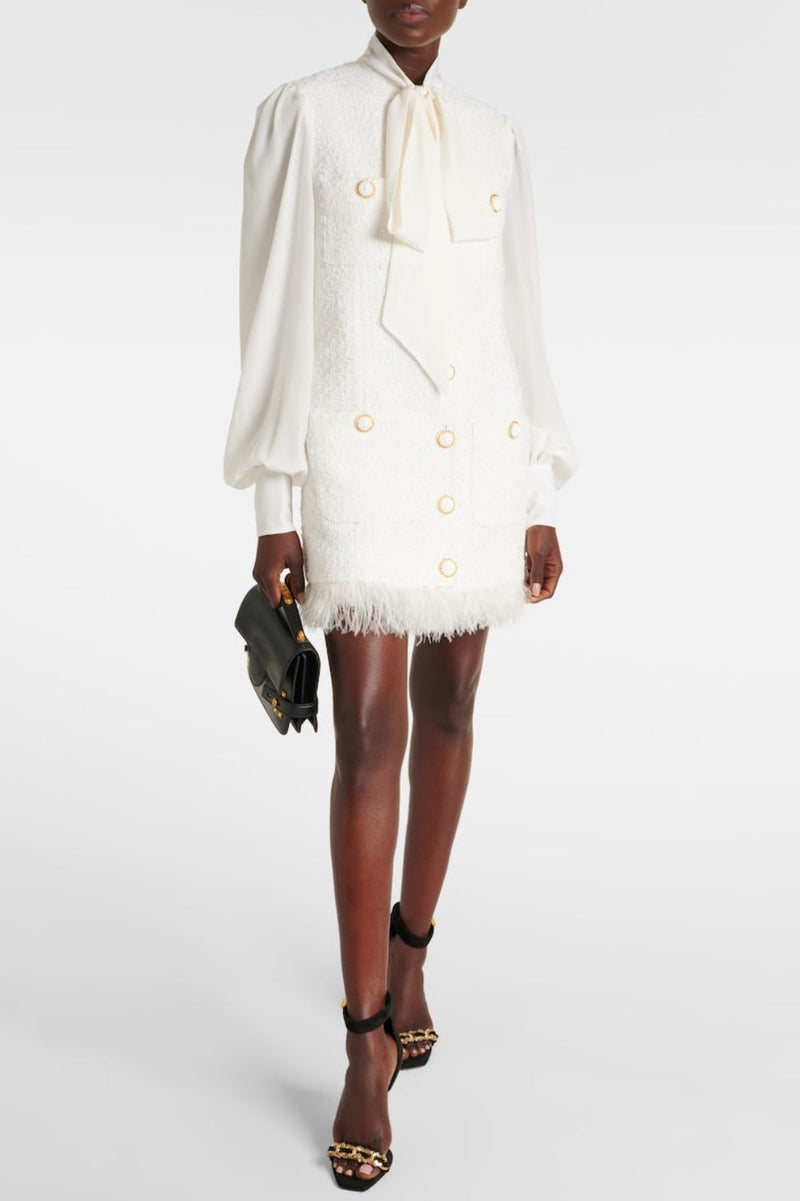Effortlessly Elegant Dress with a Timeless Design