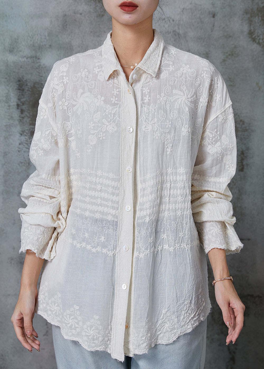 Beautifully Crafted Blouse in a Classic Style