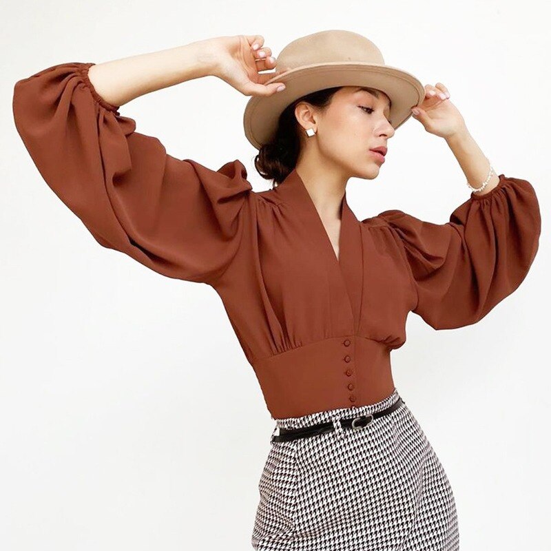 Sophisticated Blouse with a Clean Classic Look