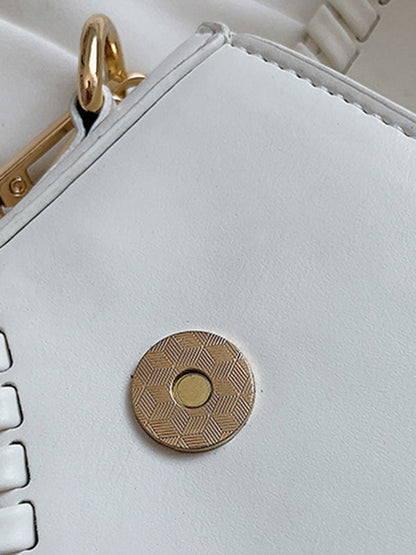 Well Tailored Bag with a Graceful Silhouette