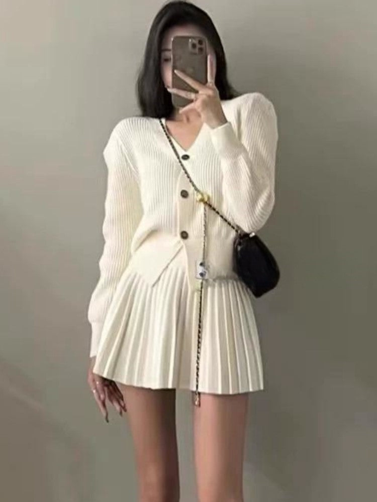 Beautiful Set with Unique Style