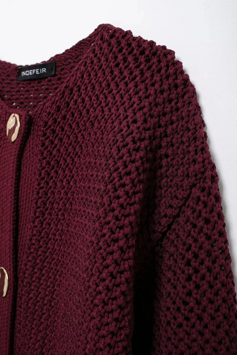 Effortlessly Elegant Cardigan with a Timeless Design