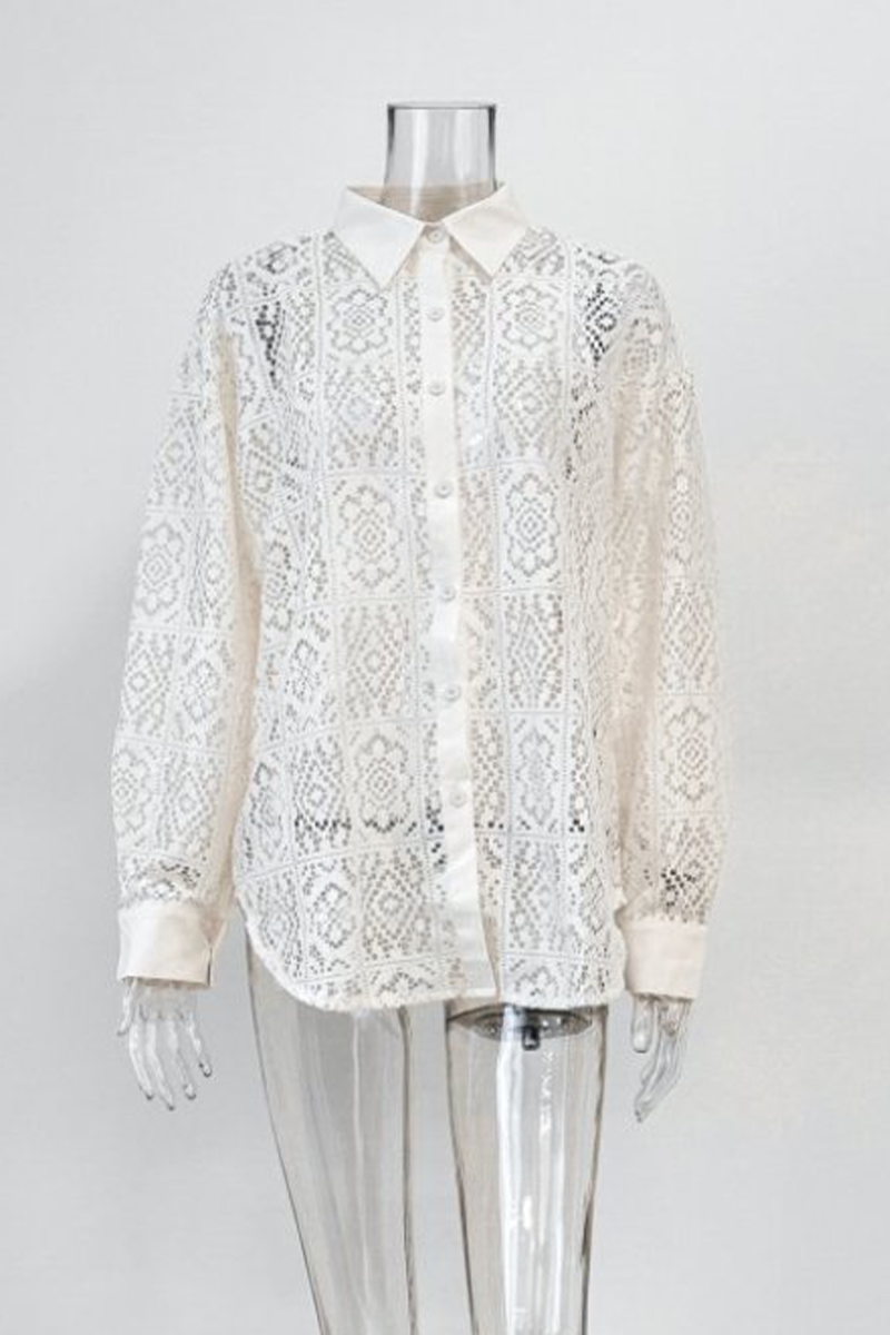 Well Tailored Blouse with a Graceful Silhouette