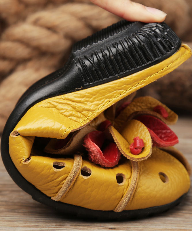 Effortlessly Elegant Sandals with a Timeless Design