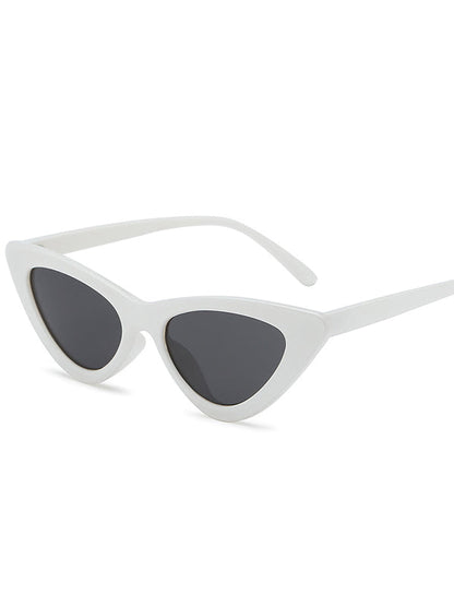 Sophisticated Garment with a Clean Classic Look