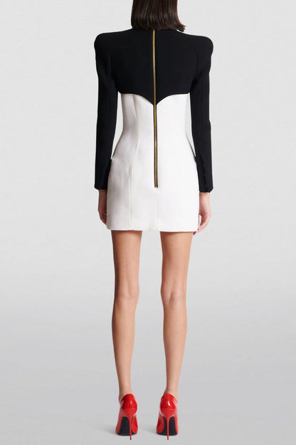 Effortlessly Elegant Dress with a Timeless Design