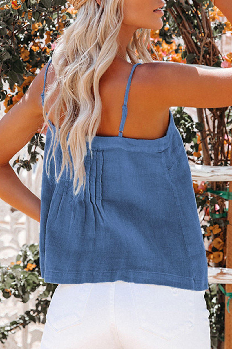 Effortlessly Elegant Top with a Timeless Design