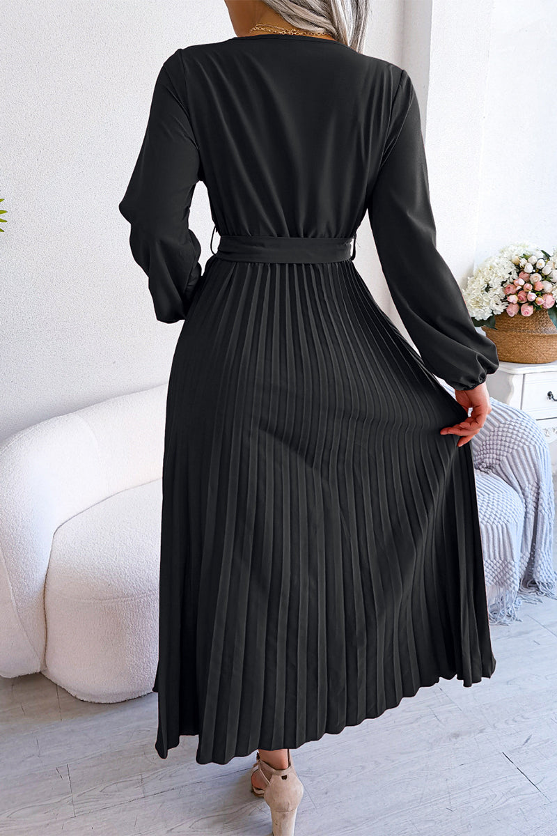 Polished Dress with an Effortless Classic Look