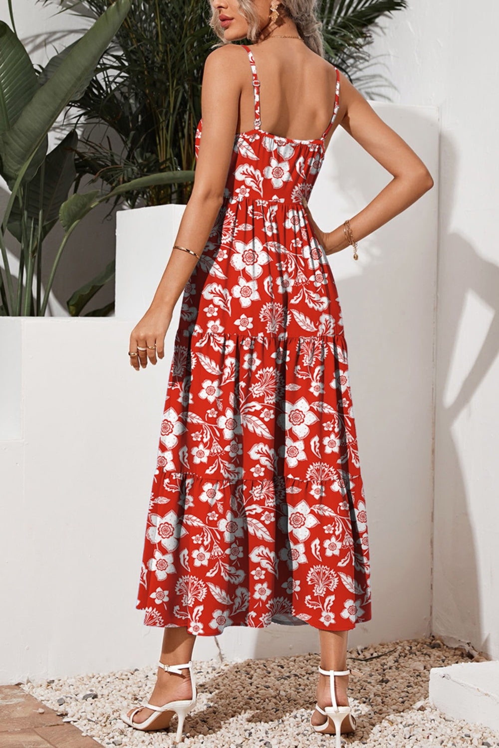 Classic Vintage Dress with a Flattering Fit