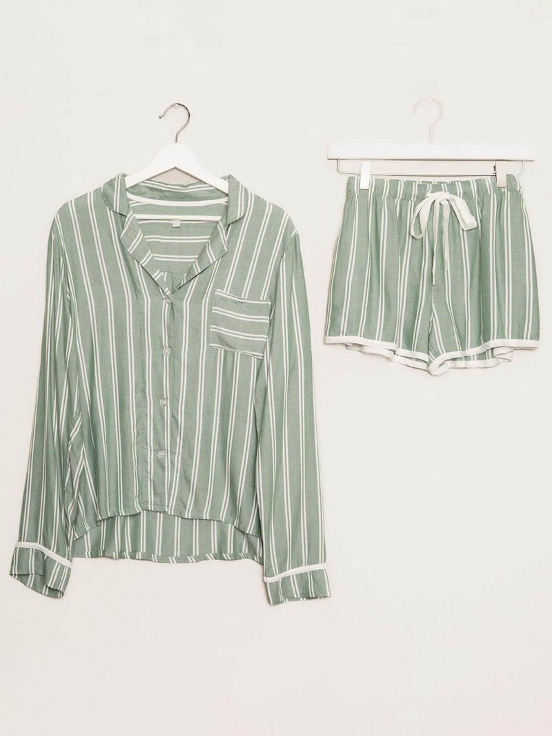 Beautifully Finished Garment in a Timeless Design