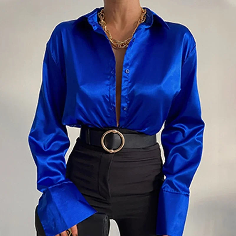 Beautifully Crafted Blouse in a Classic Style