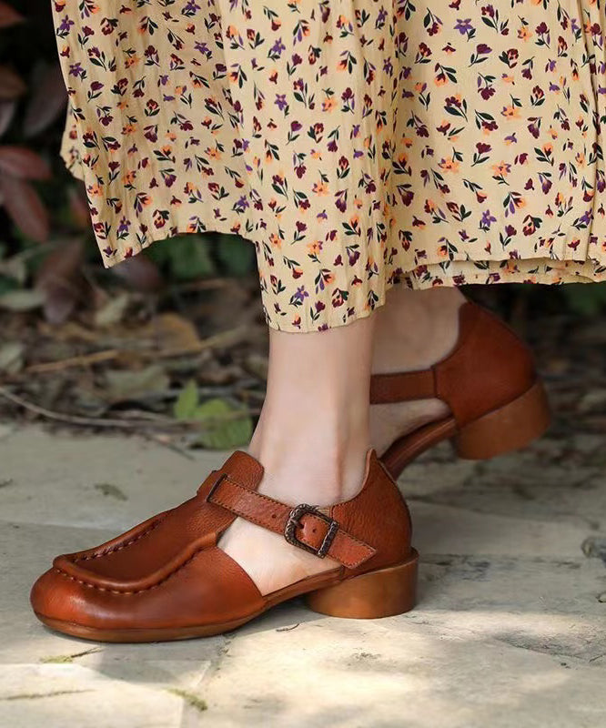 Classic Vintage Sandals with a Flattering Fit